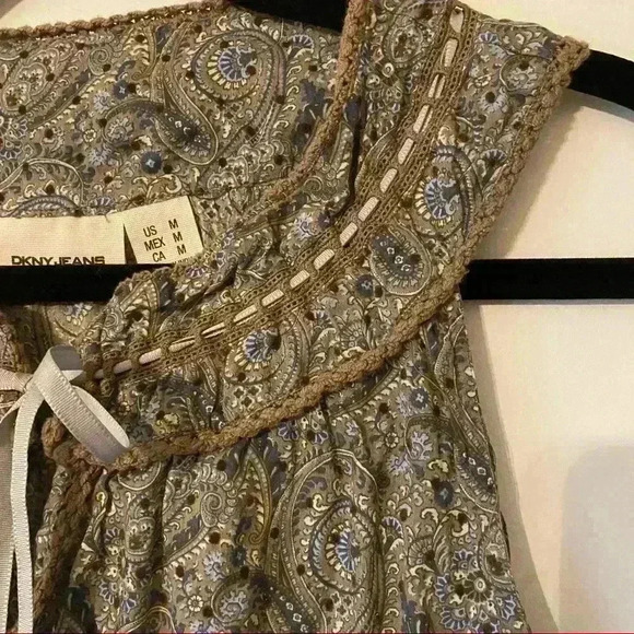 DKNY Jeans sleeveless top - Picture 3 of 9